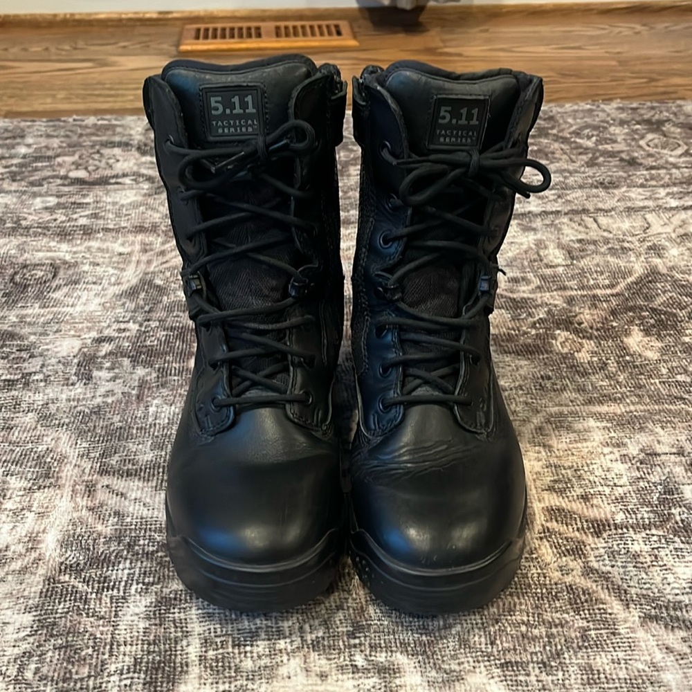 5.11 tactical series boots 9.5
